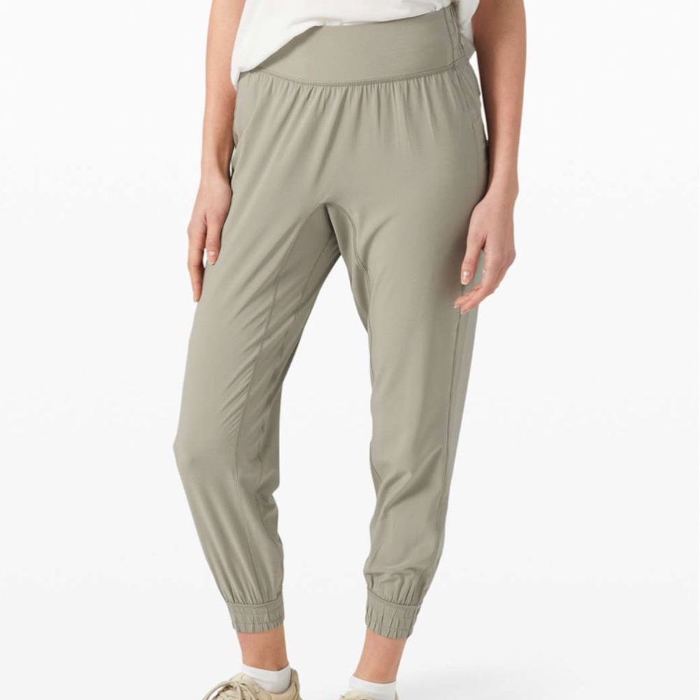 Lululemon Sun Setter Jogger